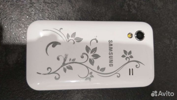 Телефон Samsung