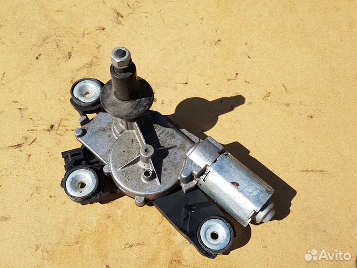 Моторчик стеклоочистителя задний Ford Focus 2