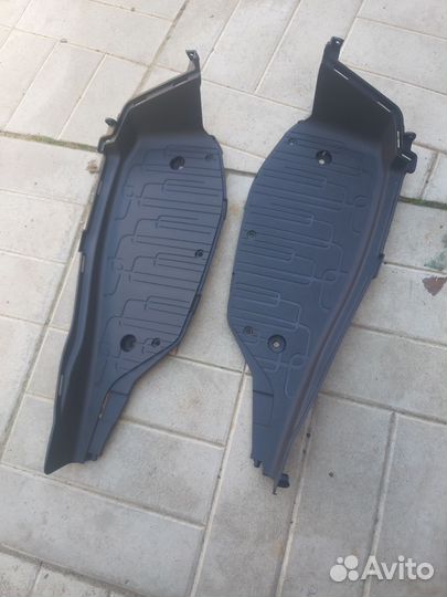 Пластик ног, пол stels arrow benelli
