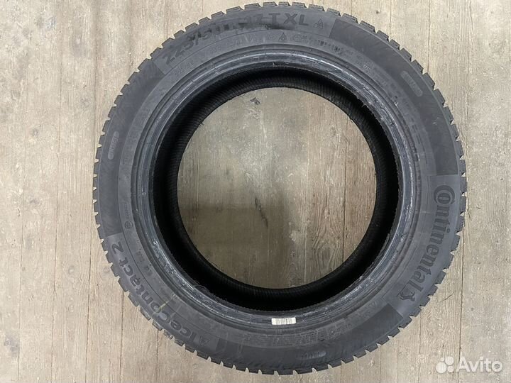 Continental IceContact 2 225/50 R17