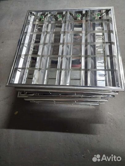 Светильник потолочный люминесцентный б/у