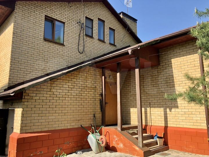 Дом 290 м² на участке 7 сот.