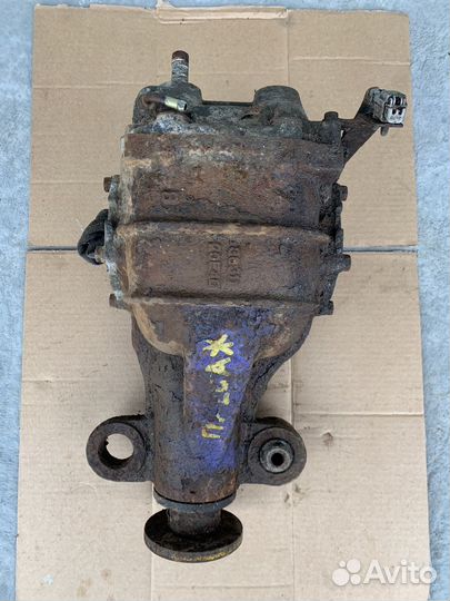 Редуктор задний Nissan Presage U30