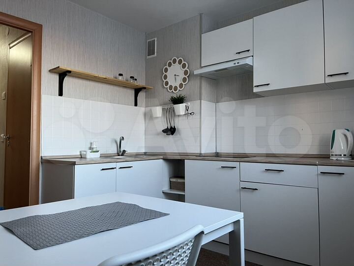 2-к. квартира, 57 м², 5/9 эт.