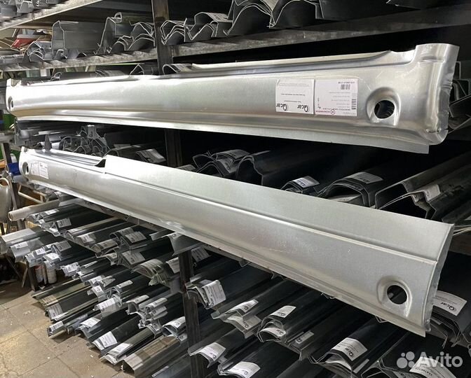 Порог правый Mercedes Vito W638 1995-2003 (Potryku