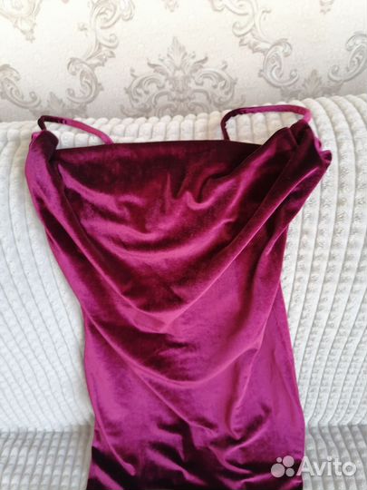 Велюровое платье. Новое. Размер 40