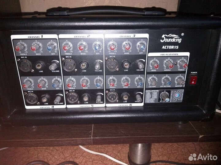 Микшерный пульт с усилителем
