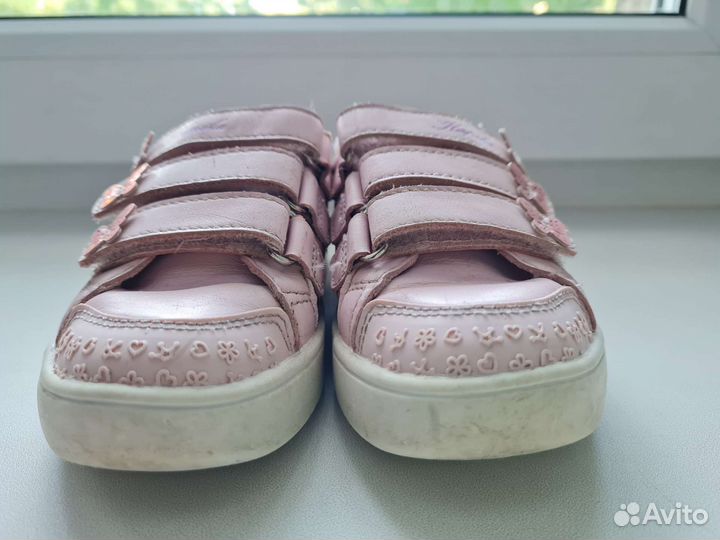 Кеды б/у для девочки 28р