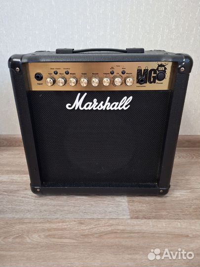 Комбоусилитель Marshall MG15