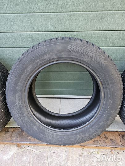 Nokian Tyres Hakkapeliitta 8 SUV 225/60 R17 103T