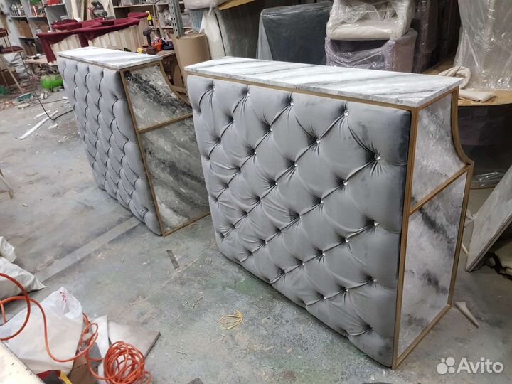 Стойка ресепшн покраска под мрамор честер