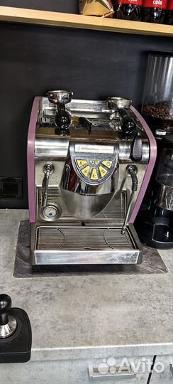 Кофемашина Nuova Simonelli Musica + кофемолка