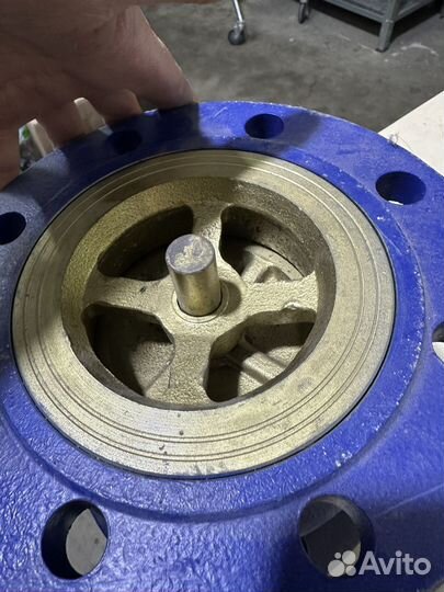 Обратный пружинный клапан