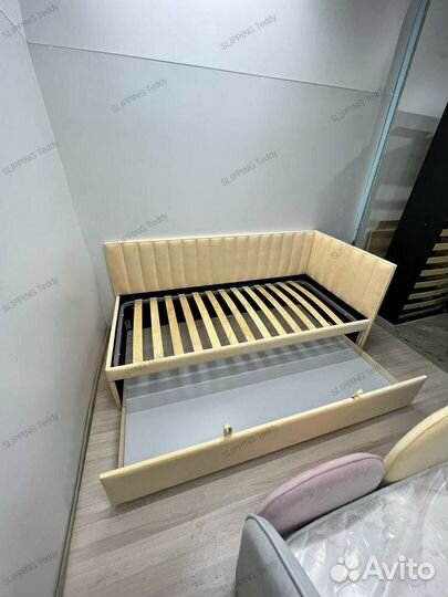 Детская кроватка мягкая