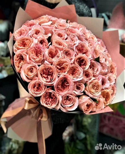 Букет пионовидных роз №474