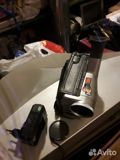 Видеокамера samsung профессиональная (обмен)