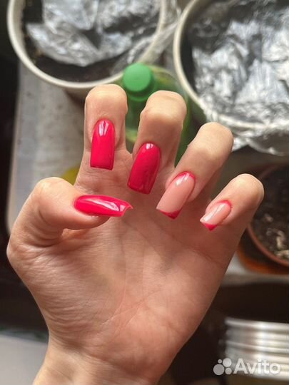 Модель на маникюр