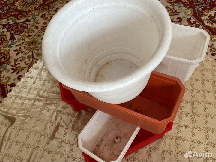 Цветочные горшки пластик для балкона