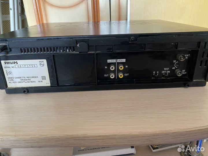 Видеомагнитофон philips