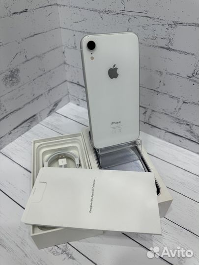 iPhone Xr, 64 ГБ