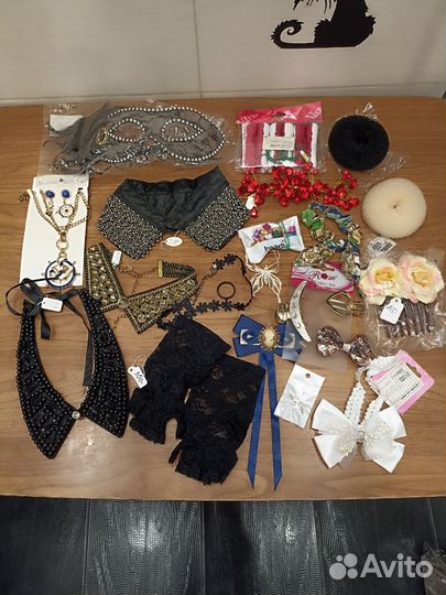 Заколки, бижутерия пакетом