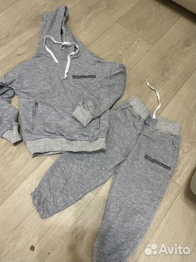 Спортивный костюм детский новый