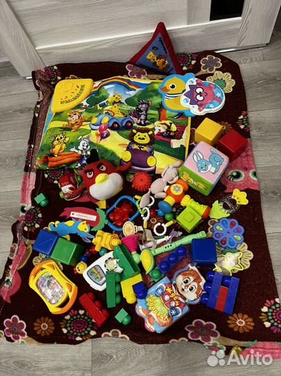 Игрушки пакетом для малыша