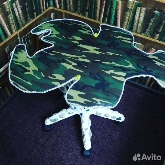 Журнальный столик