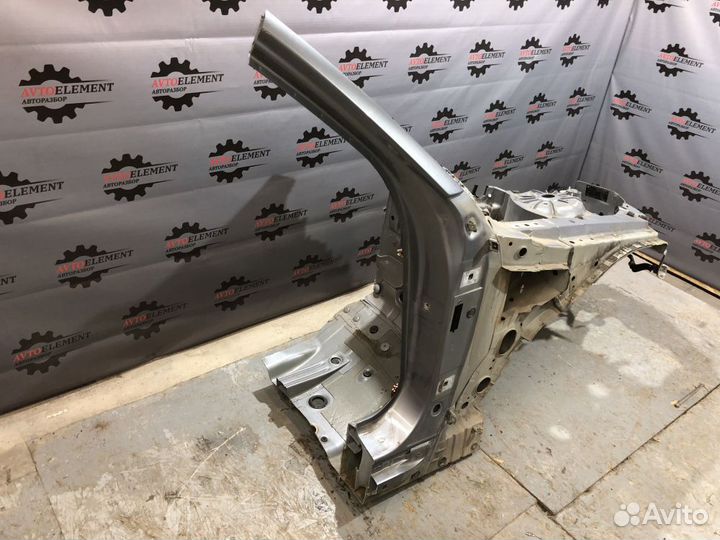 Четверть передняя правая BMW E60