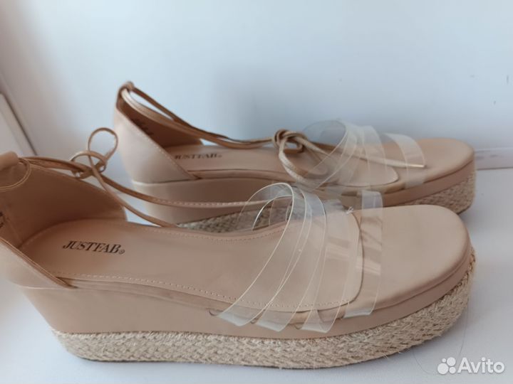 Босоножки 42 неб дефект