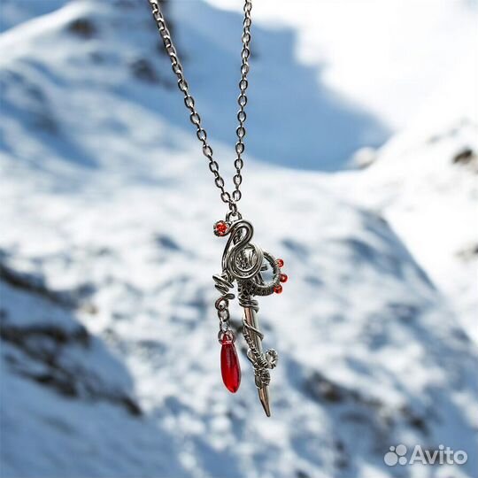 Кулон ручной работы в технике wire wrap