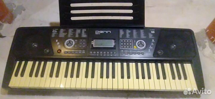 Синтезатор denn DEK610