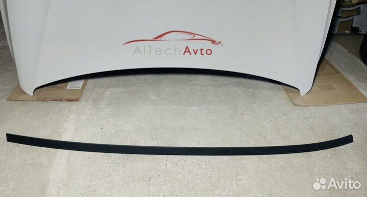 Молдинг крыши левый Renault Arkana