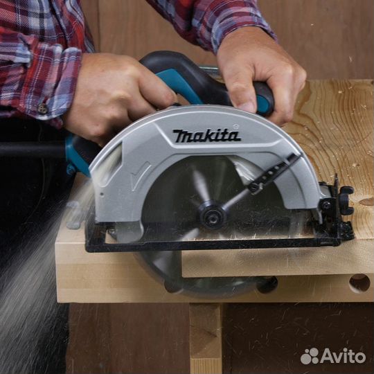 Дисковая (циркулярная) пила Makita HS7000