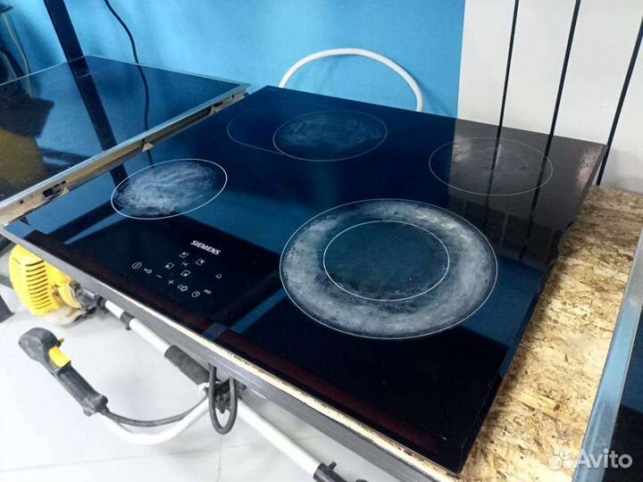 Электрическая варочная панель Siemens ET651BN17R
