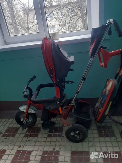 Детский велосипед трехколесный с ручкой