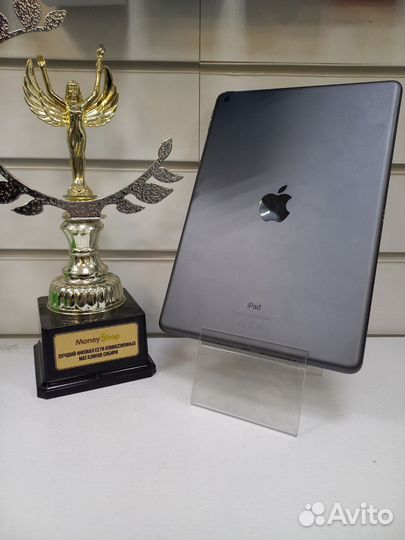 Планшет Apple iPad 7 2019 32gb WiFi (В9)