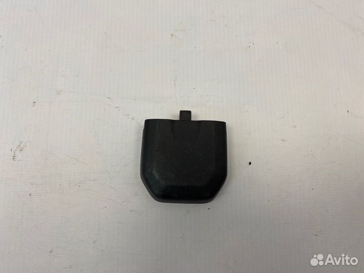 Заглушка салазок сидений Volvo S80 D5244T5 2007
