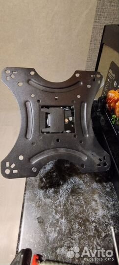 Кронштейн для телевизора на стену