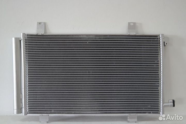 Радиатор кондиционера Suzuki SX4 06-16 / Fiat Sedi