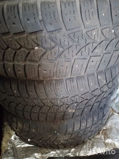 Tigar Sigura Stud 165/65 R15