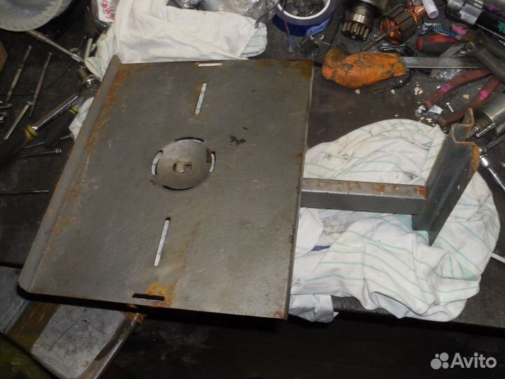 Держатель для телевизора