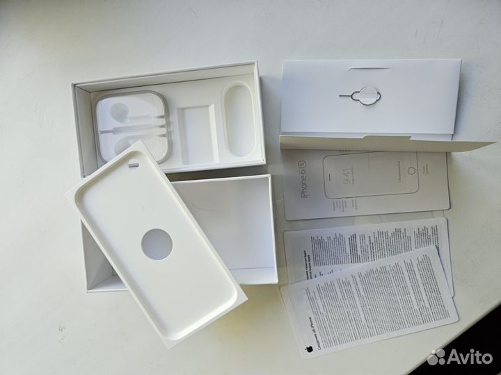 iPhone 6S, 64 ГБ