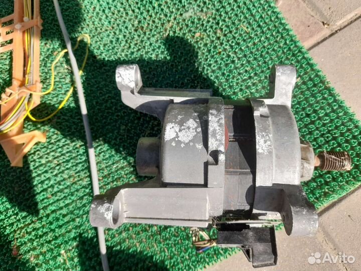 Двигатель стиральной машины