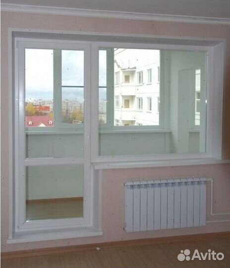Балконная дверь и балконы