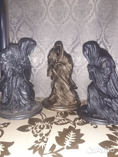 Фигурки гипсовые готика