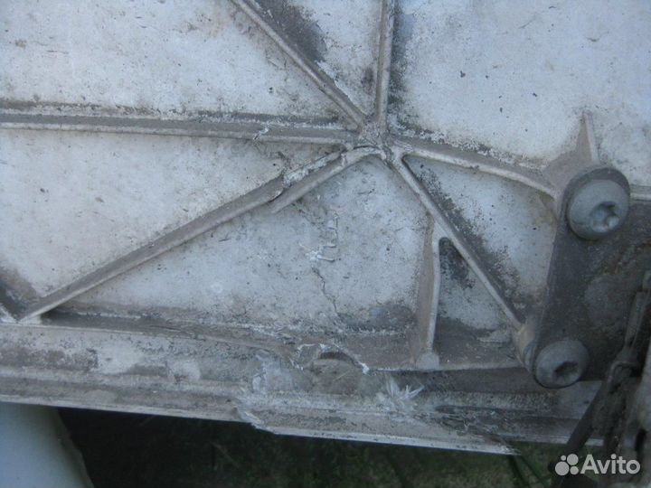 Капот верхняя часть 9737500602 mercedes-benz, axor