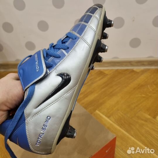 Футбольные бутсы nike totalissimo 43