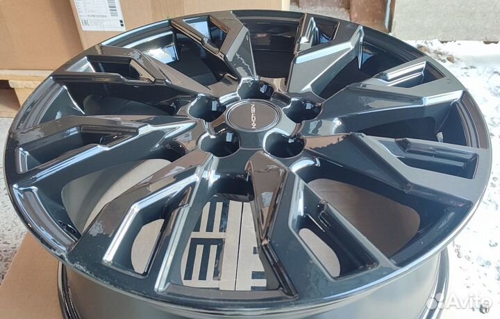 Диски R18 Exeed TXL 7x18 PCD5x108 ET36 D65.1