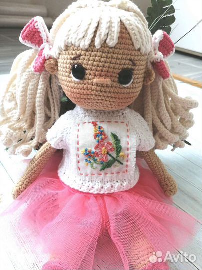 Кукла вязаная ручной работы